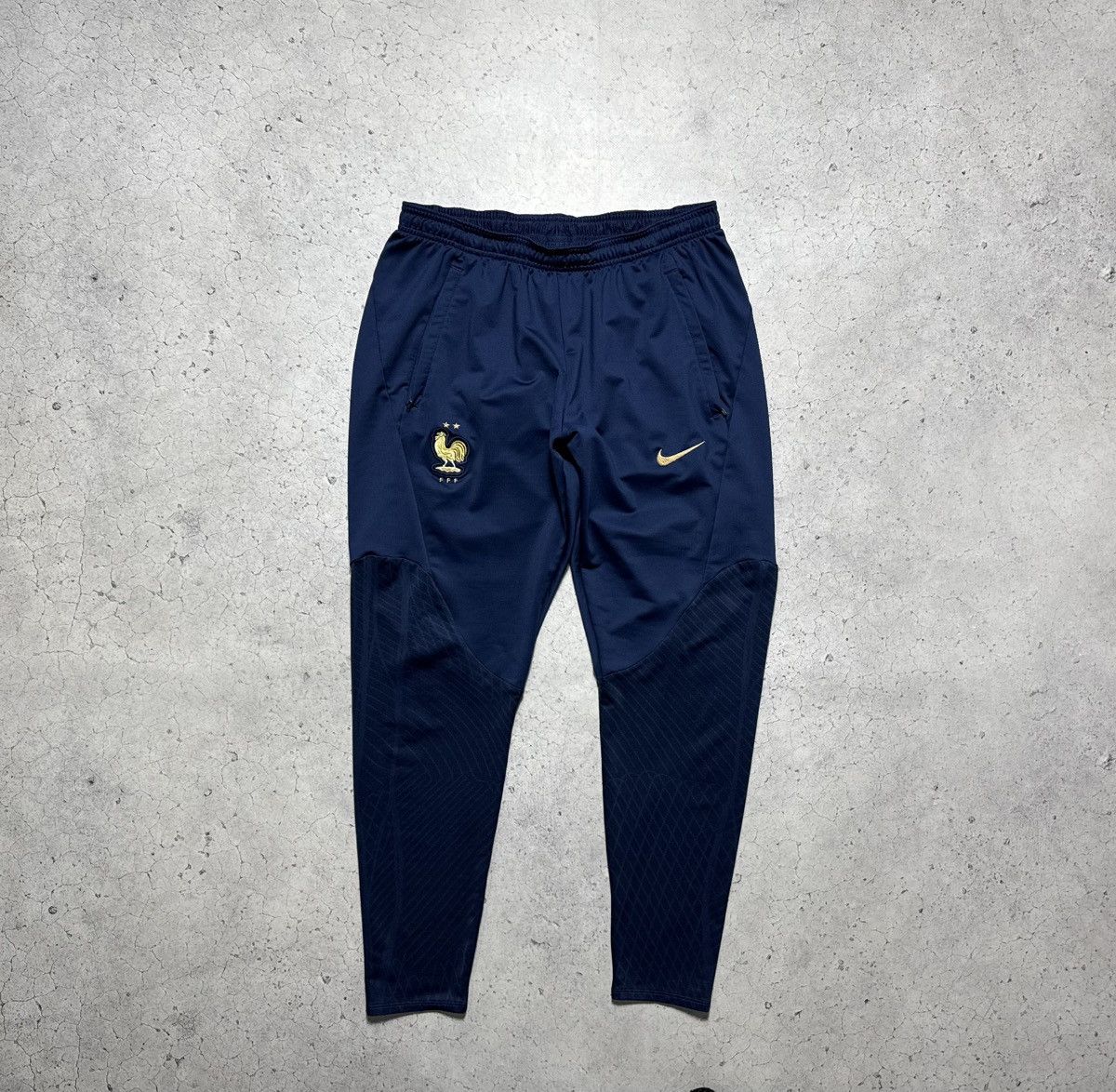 Nike Nike France National Team Football Track Pants Joggers Drill Size US 34 / EU 50 - 1 Thumbnail