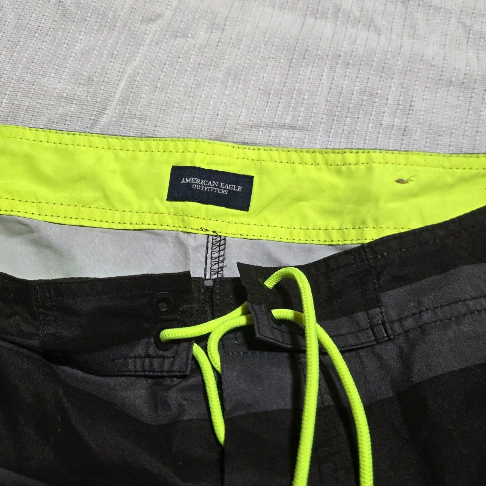 American Eagle Outfitters American Eagle Outfitters Surfing Swim Trunks Men M Medium Multicolor Pockets Drawstring Elastic Waist Patriots American Flag Theme 90s? No. Size US 31 - 2 Thumbnail