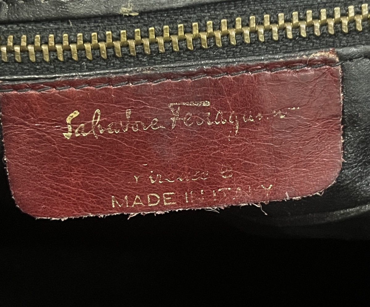 Salvatore Ferragamo Salvatore Ferragamo Leather Shoulder Bag Size ONE SIZE - 22 Thumbnail