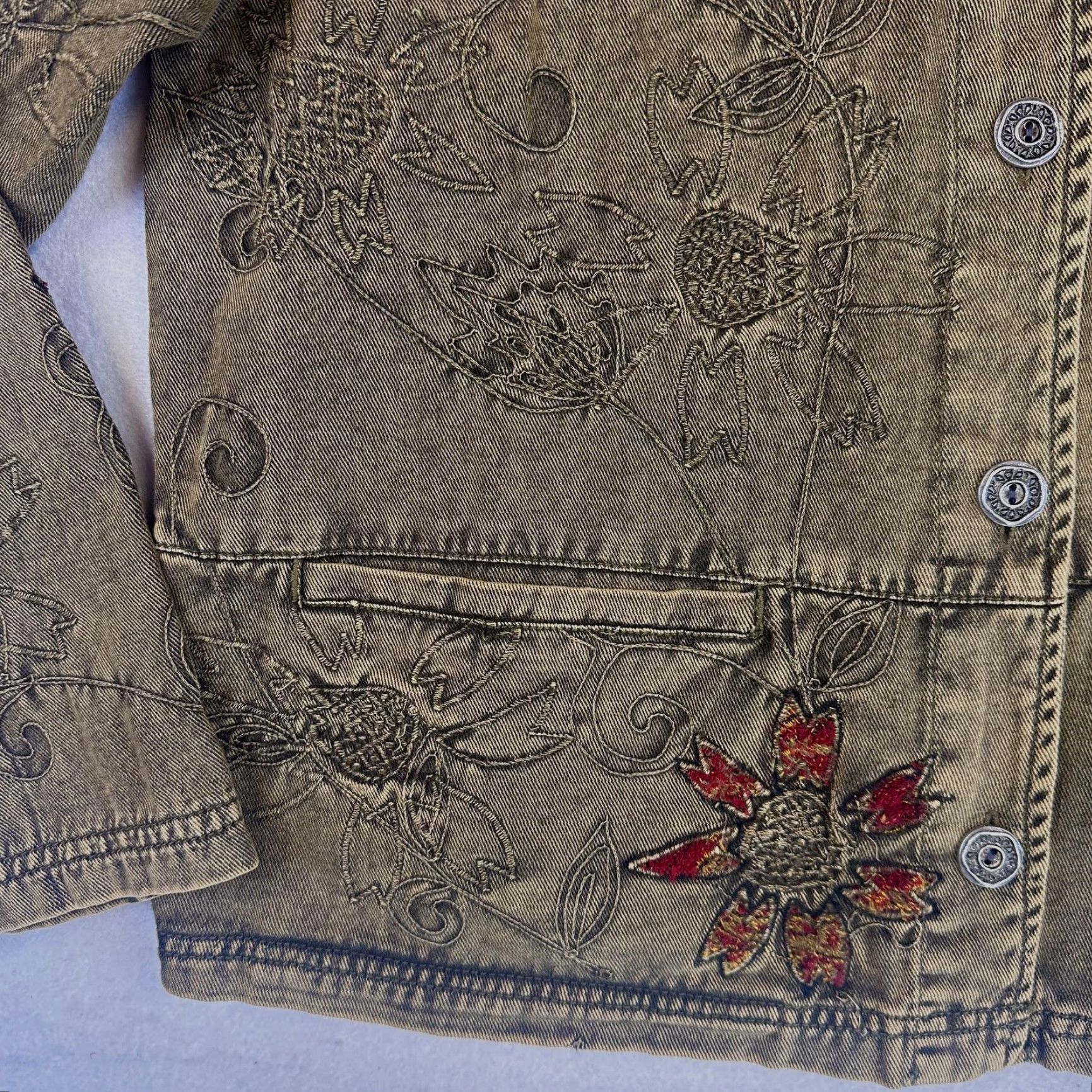 Vintage Chico's Jacket Womens 0 Small Khaki Floral Embroidered Denim Button Collared Pockets Short Size XS / US 0-2 / IT 36-38 - 5 Thumbnail