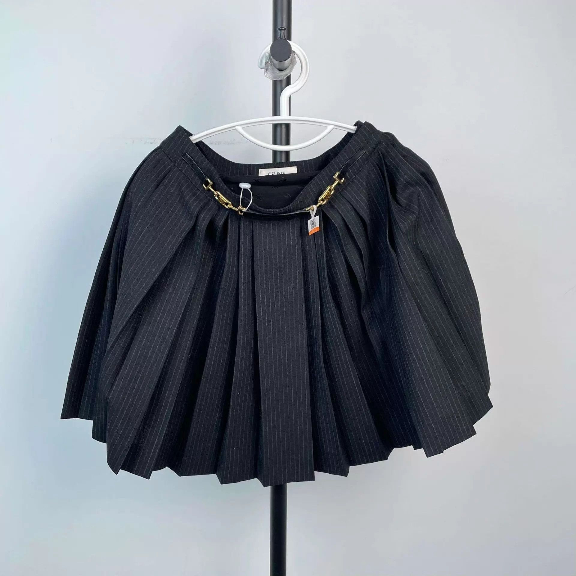 Celine Celine Pleated Wool Mini Skirt Black Size 155 New With Tags Size 24" / US 00 / IT 34 - 1 Thumbnail