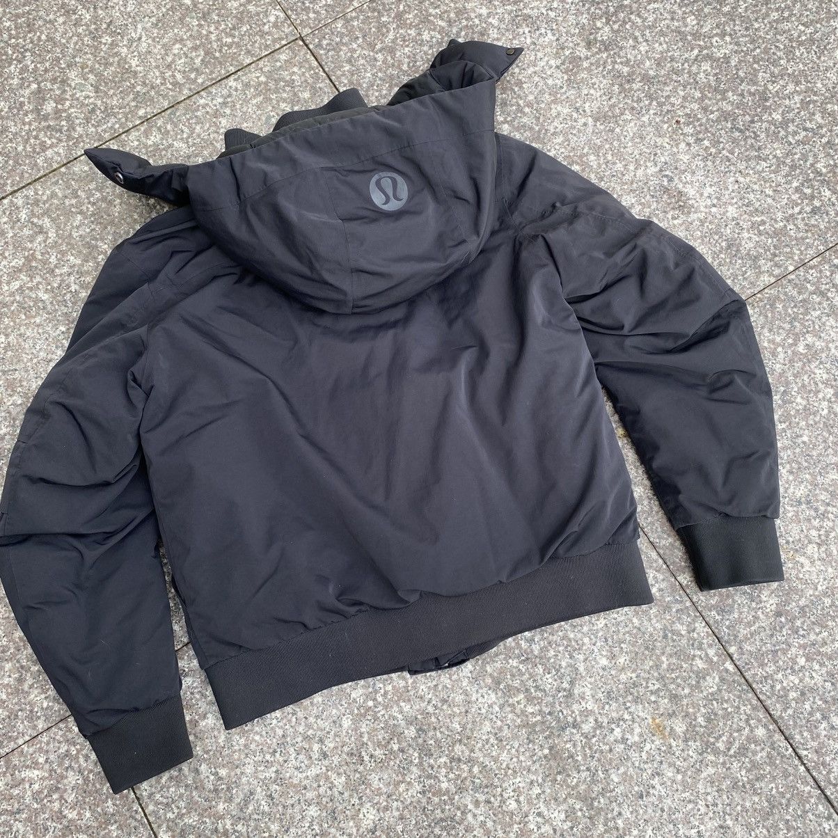 Lululemon Lululemon winter warrior bomber Size L / US 10 / IT 46 - 2 Thumbnail