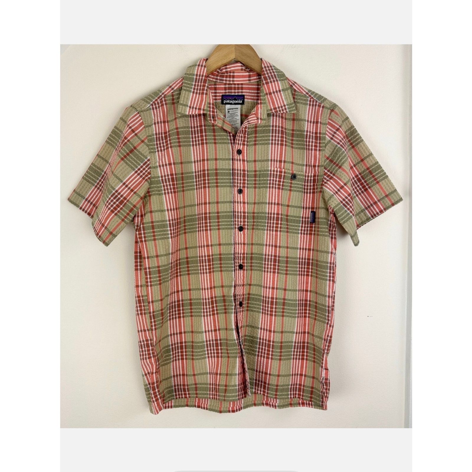 Patagonia Patagonia Organic Cotton Seersucker Plaid Button Up Shirt L Size US L / EU 52-54 / 3 - 1 Thumbnail