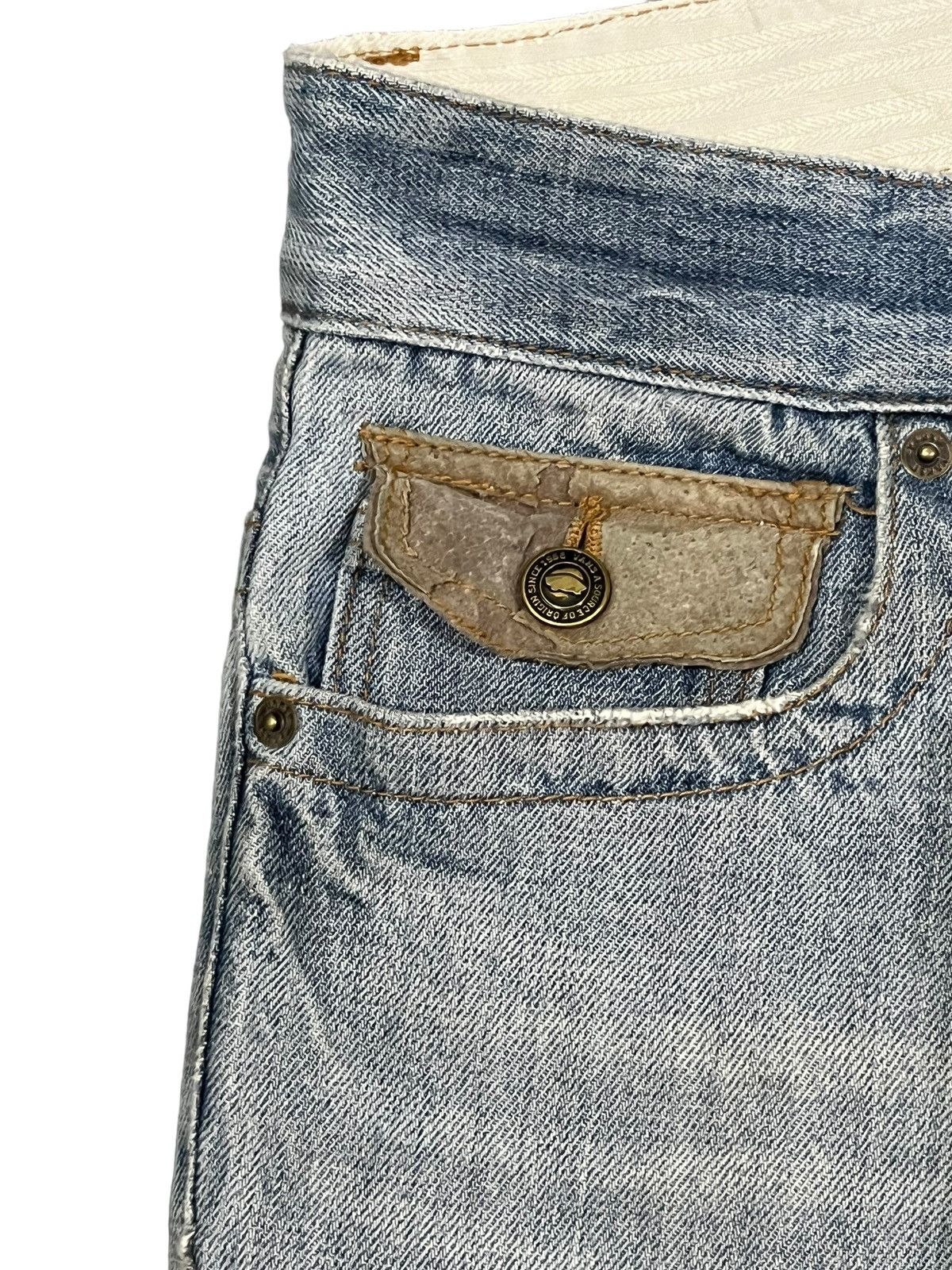 Vans × Vintage Vintage Y2K Vans Trashed Light Blue Classic Fit Jeans Size US 32 / EU 48 - 9 Thumbnail