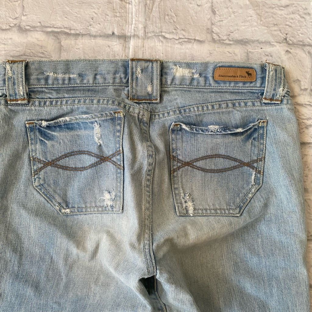 Abercrombie & Fitch Abercrombie & Fitch women 8 100% cotton distressed cropped j Size 30" / US 8 / IT 44 - 5 Thumbnail