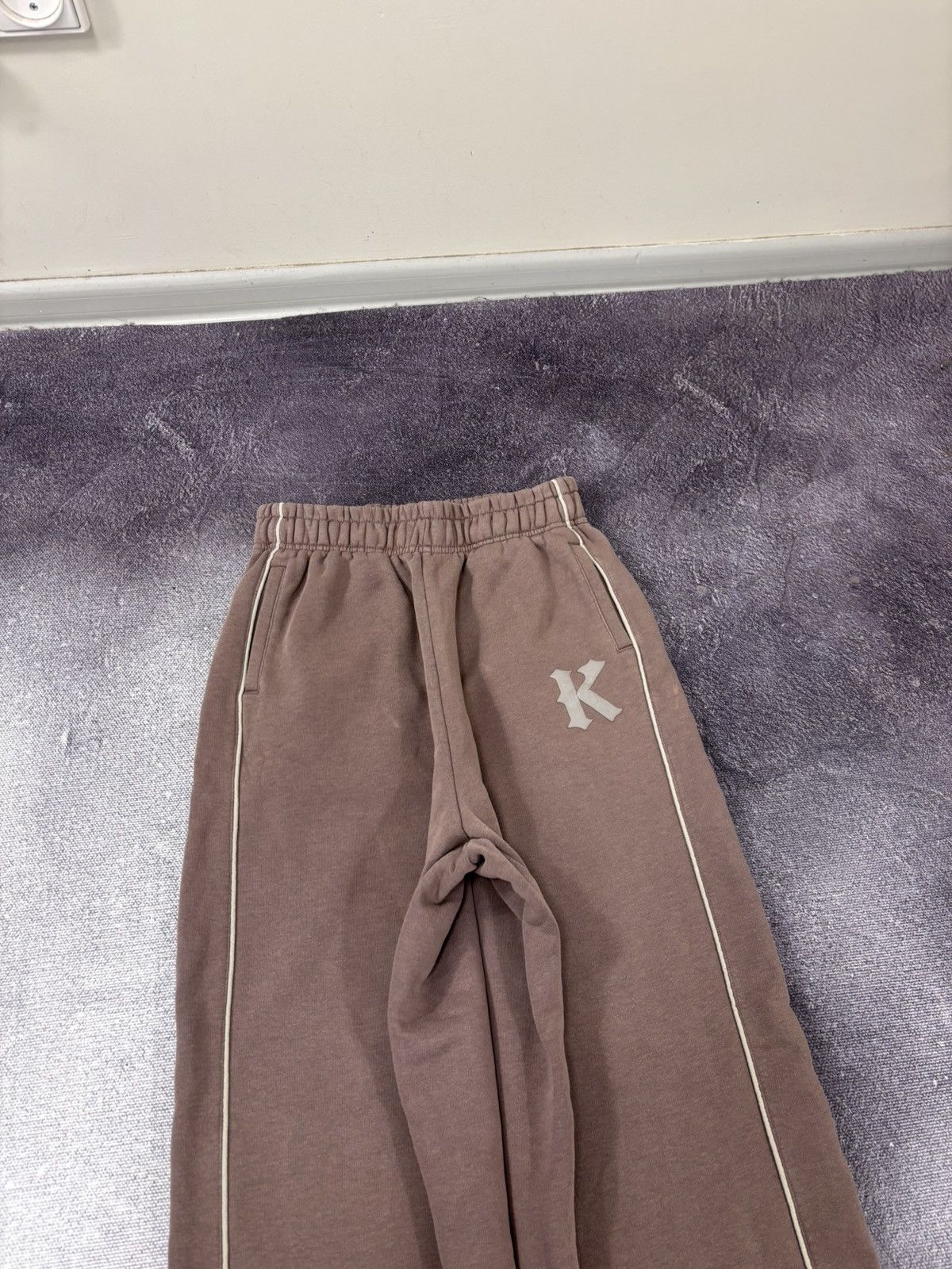 Karl Kani Karl Kani Y2K Women’s Brown Sidestripe Baggy Sweatpants Size 26" / US 2 / IT 38 - 6 Thumbnail