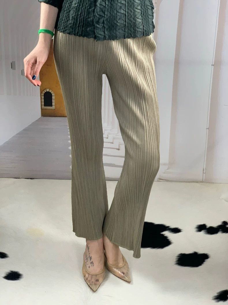 Issey Miyake Issey Miyake Khaki flared pants Size 23" - 3 Thumbnail
