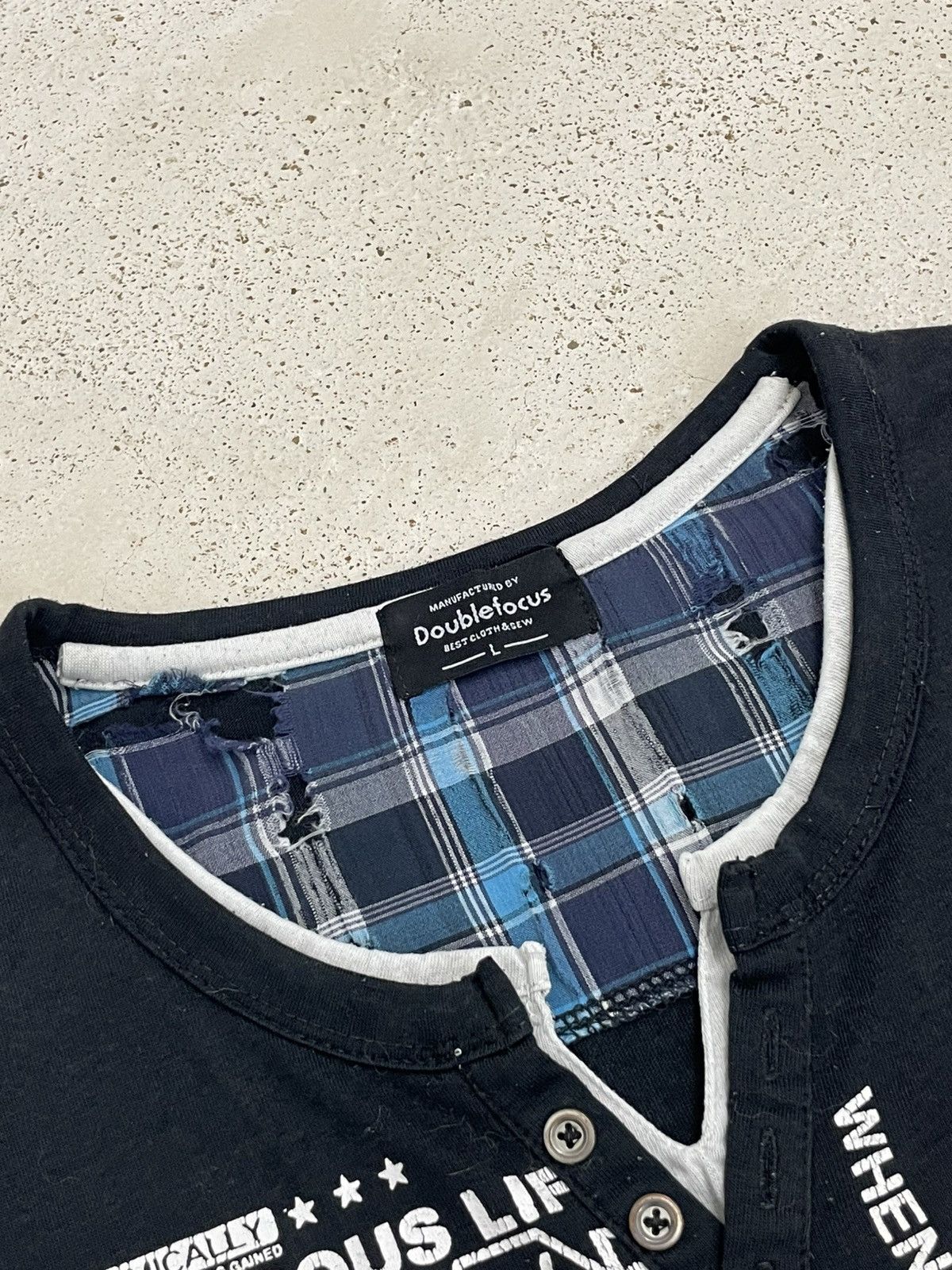 Japanese Brand Doublefocus Layered Y2K Graffiti Wording Tartan Button Neck Size US L / EU 52-54 / 3 - 9 Thumbnail
