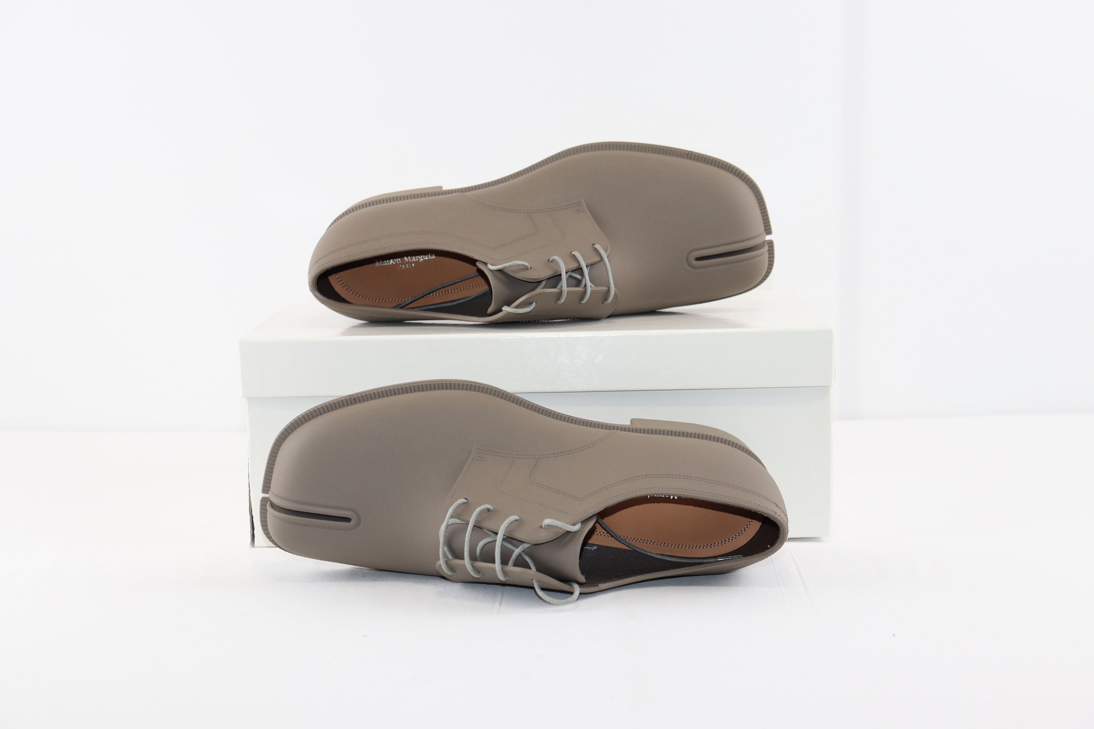 Maison Margiela o1rshd1 Tabi Derby Shoes in Grey Size US 8 / EU 41 - 13 Thumbnail