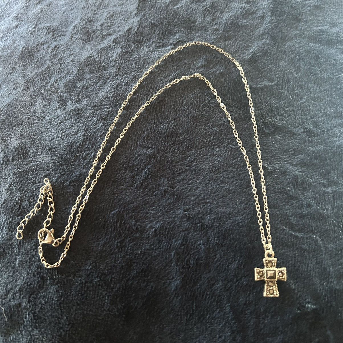 Handmade Handcrafted marcasite tone glass stone cross necklace Size ONE SIZE - 6 Thumbnail