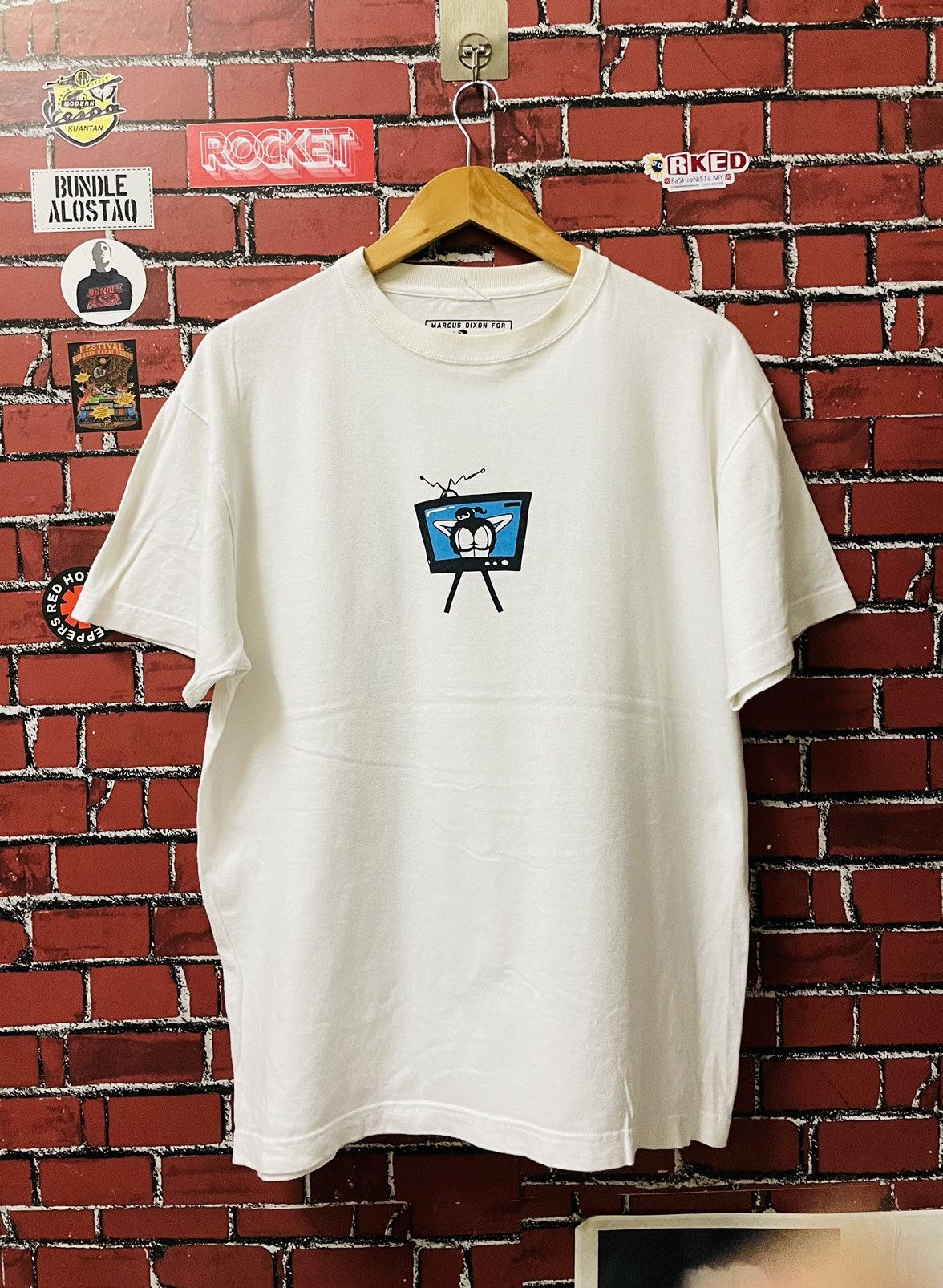 Barbara Kruger × Japanese Brand MARCUS DIXON CHANNEL VOYEUR Size US L / EU 52-54 / 3 - 7 Thumbnail