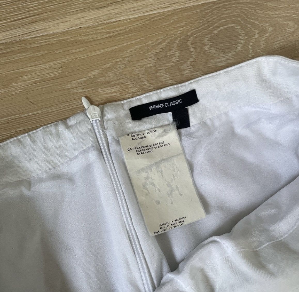 Versace Versace skirt Size 27" / US 4 / IT 40 - 2 Thumbnail