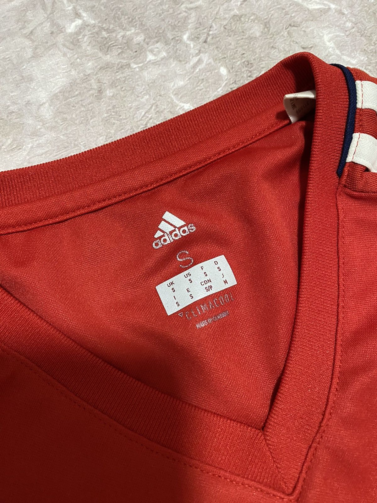 Adidas Rare Adidas Bayern Munich 2017/18 Training Soccer Jersey Y2K Size US S / EU 44-46 / 1 - 6 Thumbnail