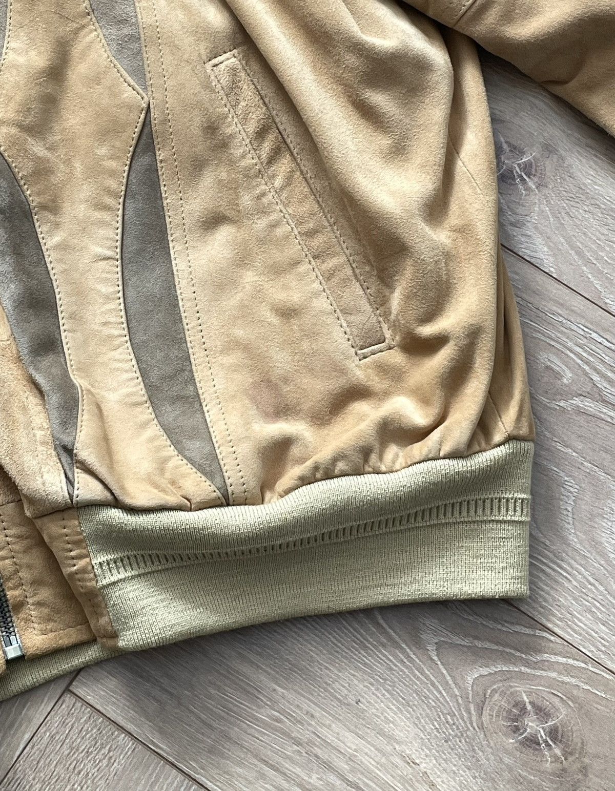 Vintage Vintage Y2k Beige Leather Oversize Bomber Jacket Avant Garde Size US XL / EU 56 / 4 - 8 Thumbnail