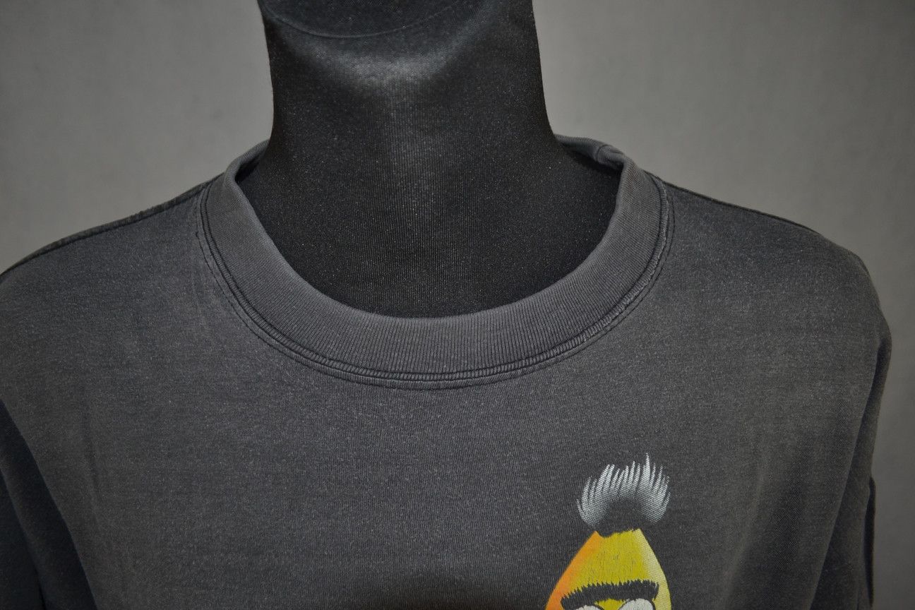 Cartoon Network Vintage 1998 Sesame Street Muppets Bert and Ernie Black Tee Size US L / EU 52-54 / 3 - 4 Thumbnail