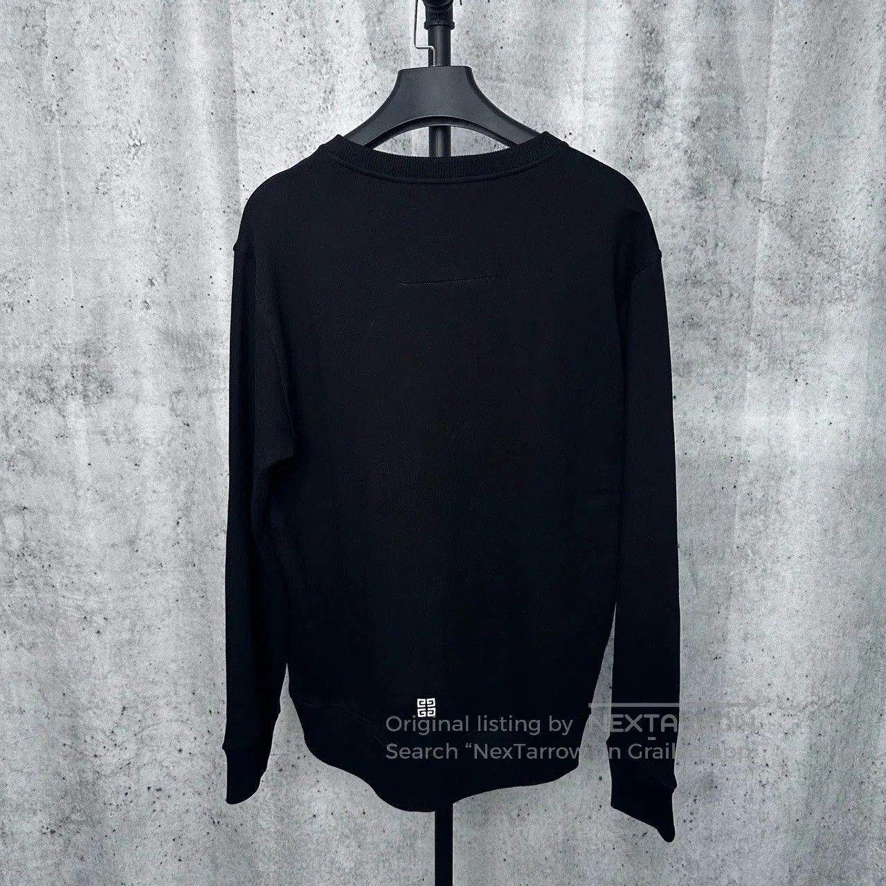 Givenchy givenchy embroidered crew neck sweatshirt in black. Size US L / EU 52-54 / 3 - 2 Thumbnail