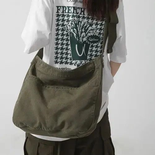 Japanese Brand Crossbody Bags Size ONE SIZE - 2 Thumbnail