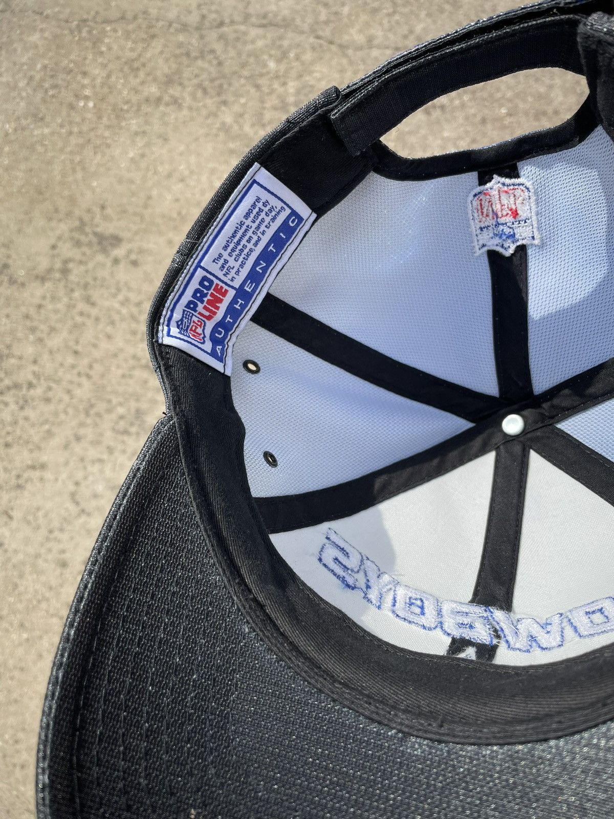 Puma Vintage Dallas Cowboys Puma Ombré Strapback Hat Size ONE SIZE - 7 Thumbnail