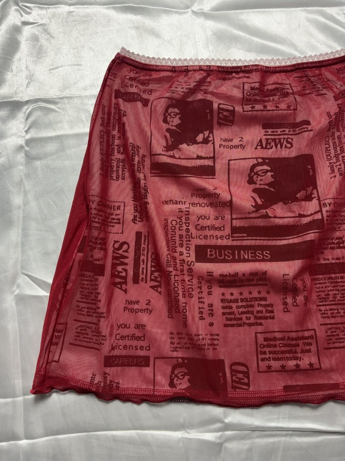 Vintage “Magazine” art vintage printed mixed mesh mini skirt Size 26" / US 2 / IT 38 - 3 Thumbnail
