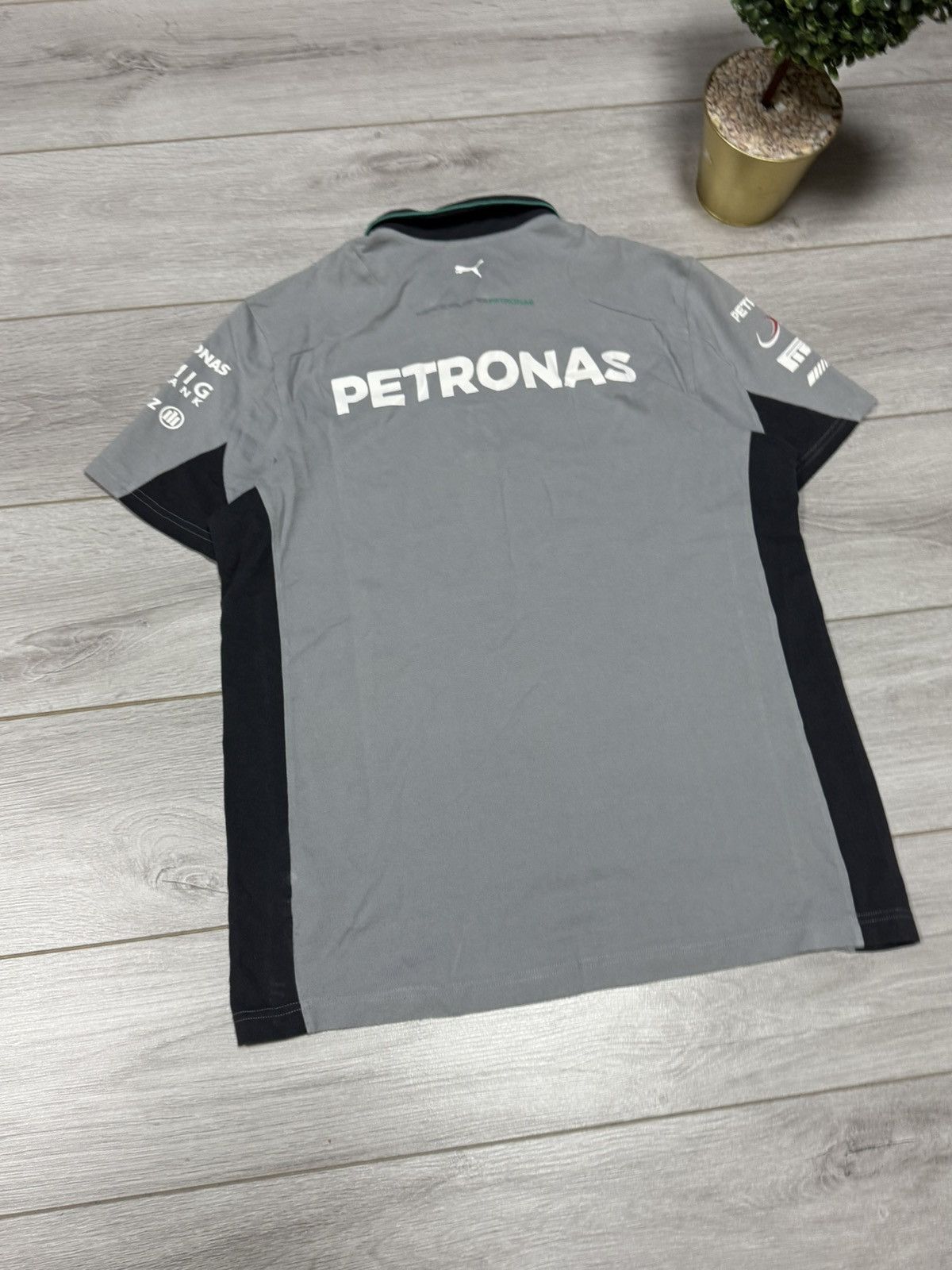 Puma Petronas Puma vintage Mclaren Mercedes pirelli vintage polo Size US L / EU 52-54 / 3 - 11 Thumbnail