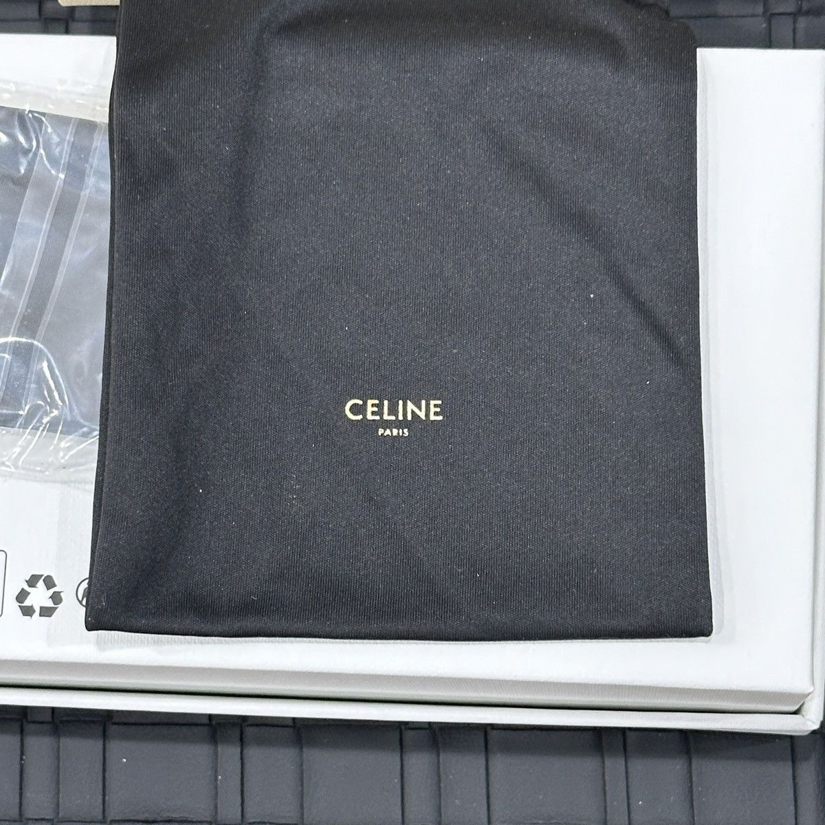 Celine Celine Leather Sunglasses Case Size ONE SIZE - 8 Thumbnail
