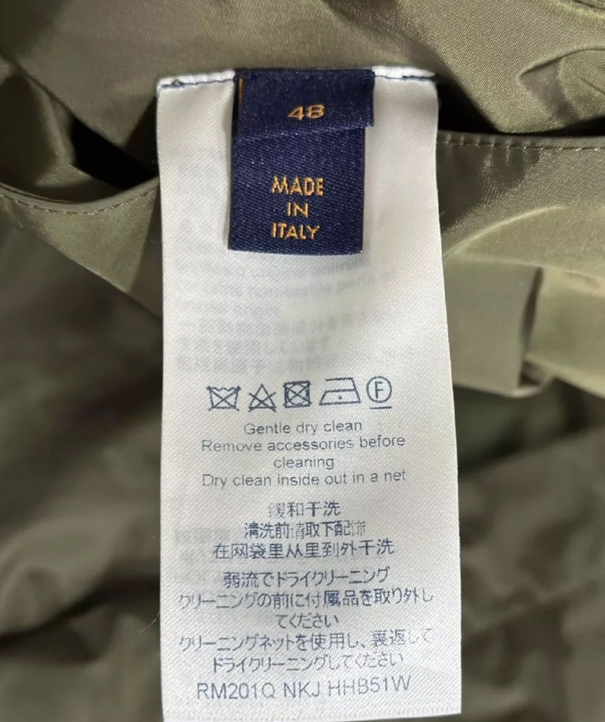 Louis Vuitton LOUIS VUITTON Windproof hanging assault suit Size US M / EU 48-50 / 2 - 9 Thumbnail