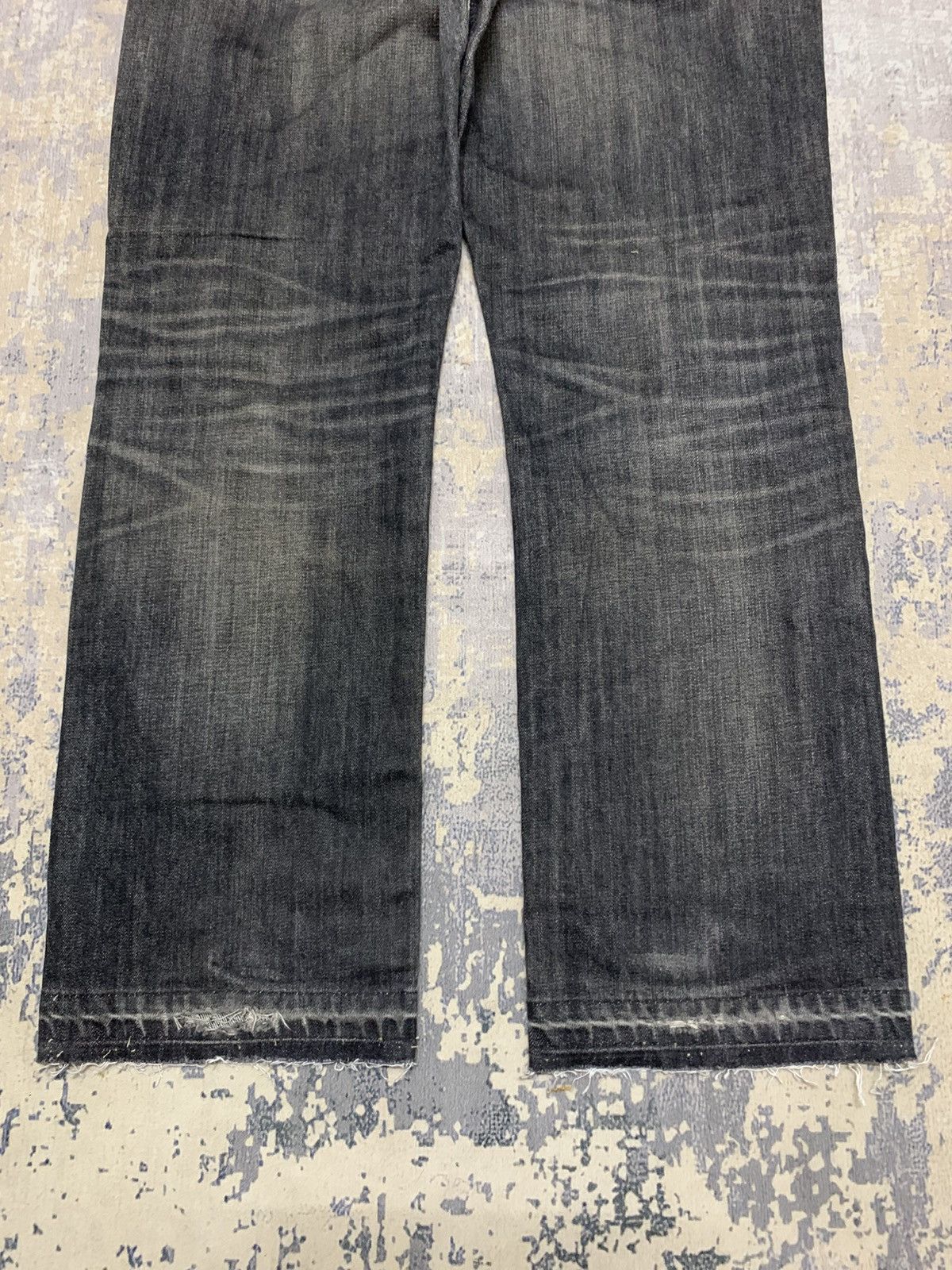 Undercover × Uniqlo W32x29 Uniqlo Jeans Faded Black Denim Jeans Size US 32 / EU 48 - 10 Thumbnail