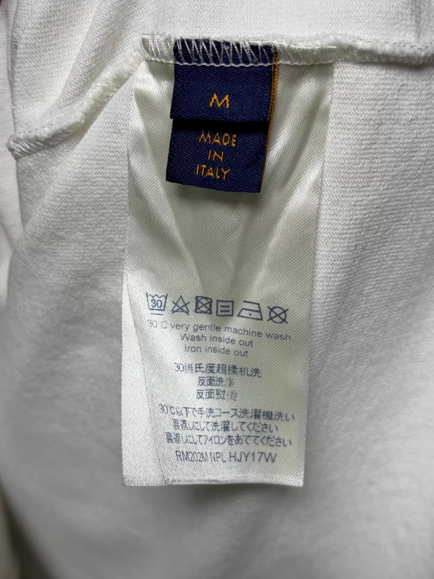 Louis Vuitton LV short sleeve tee M white script logo embroidered Size US M / EU 48-50 / 2 - 4 Thumbnail