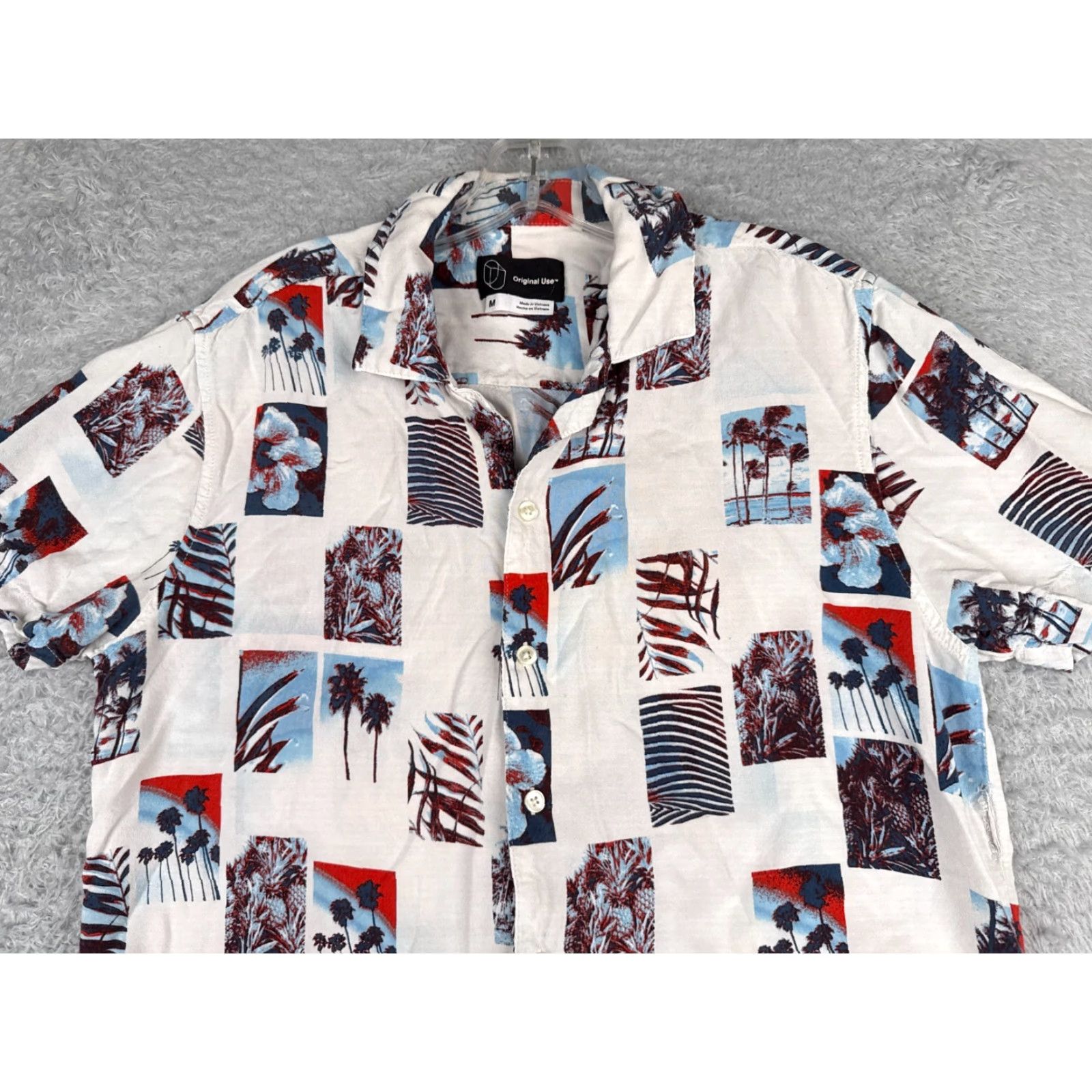 Vintage Original Use Shirt Men Adult Medium White Floral Palm Hawaiian Rayon Button-Up Size US M / EU 48-50 / 2 - 4 Thumbnail