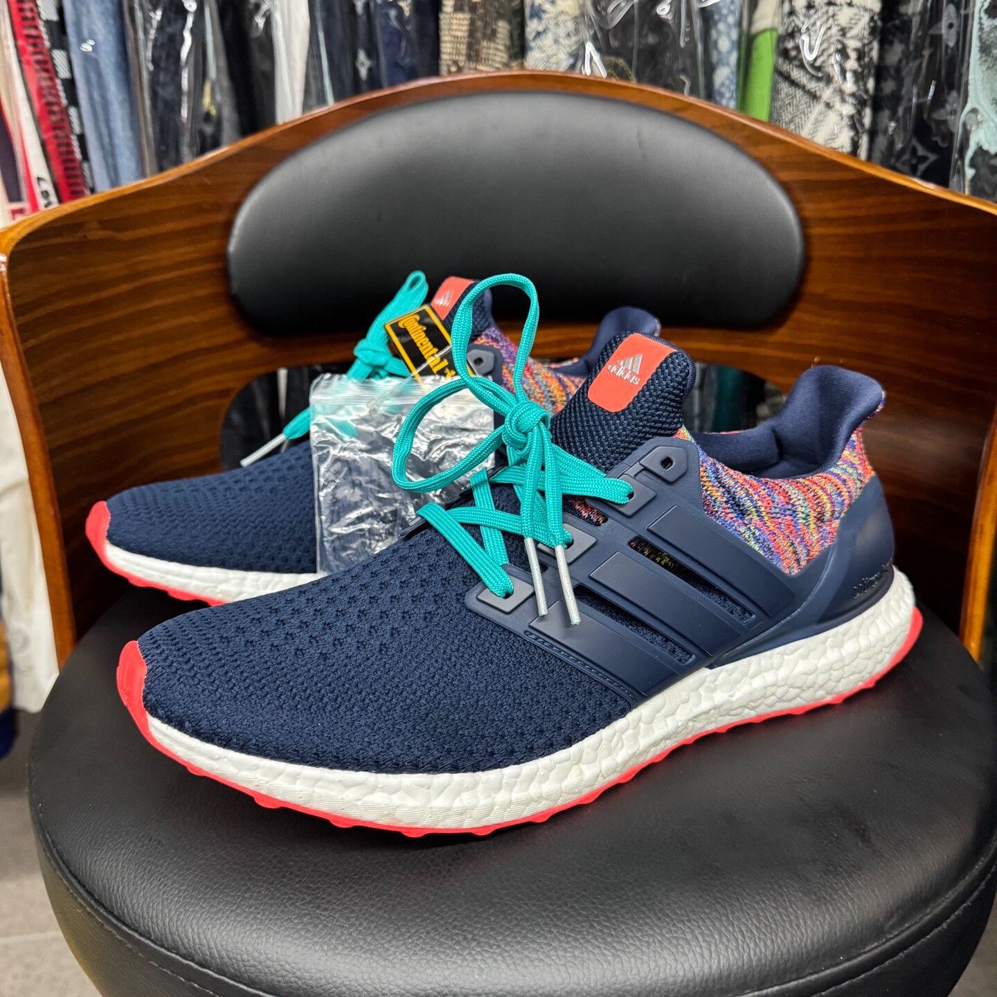 Adidas Adidas Rainbow Multi Lowtop Sneakers 11 Men Size US 11 / EU 44 - 1 Thumbnail