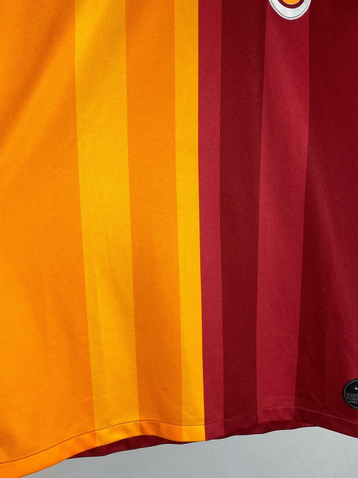 Nike Nike FC Galatasaray 2019/20 Home Football Shirt Size US L / EU 52-54 / 3 - 4 Thumbnail