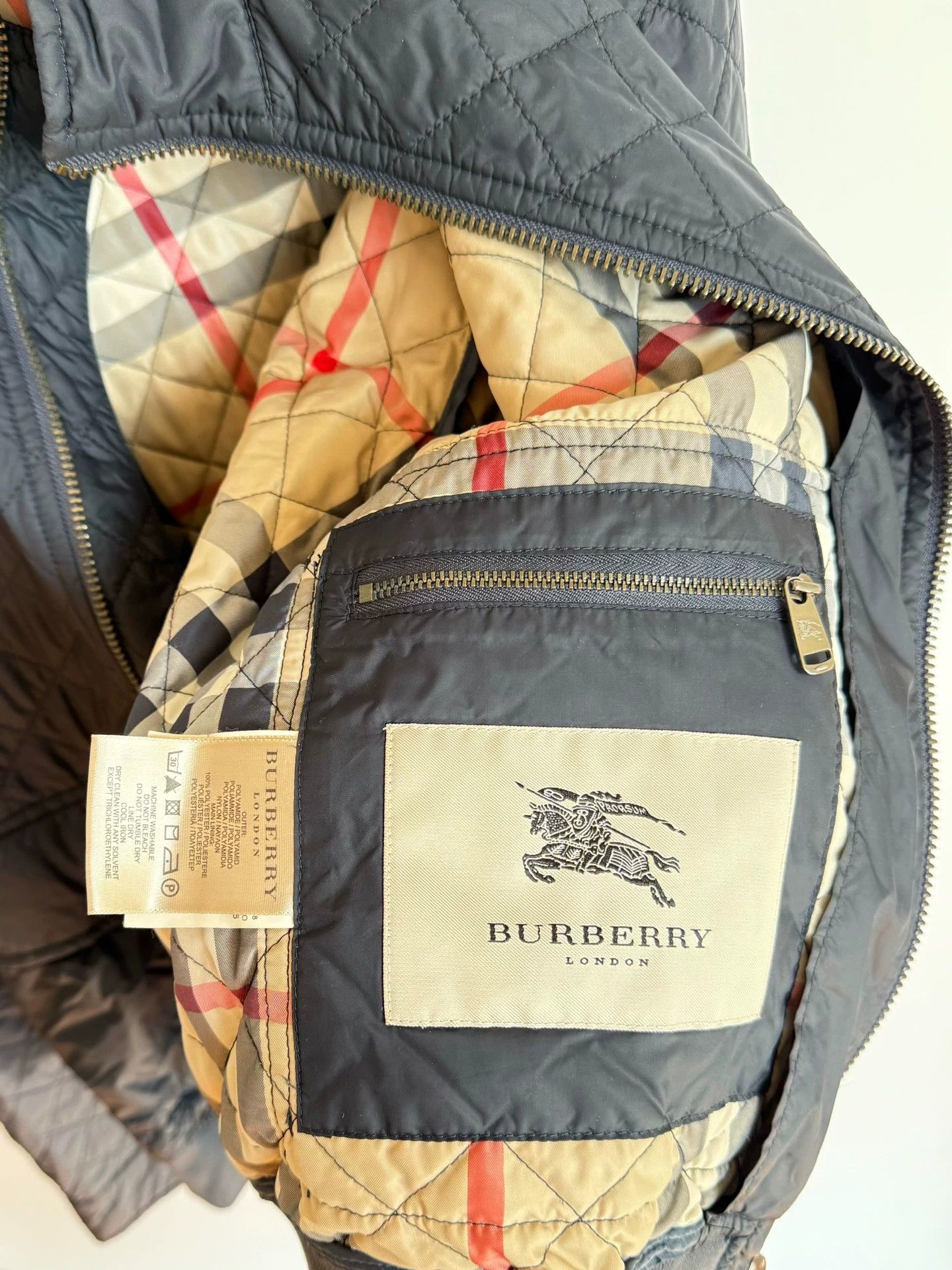 Burberry Burberry Quilted Nylon Down Jacket Nova Check L Size US L / EU 52-54 / 3 - 8 Thumbnail