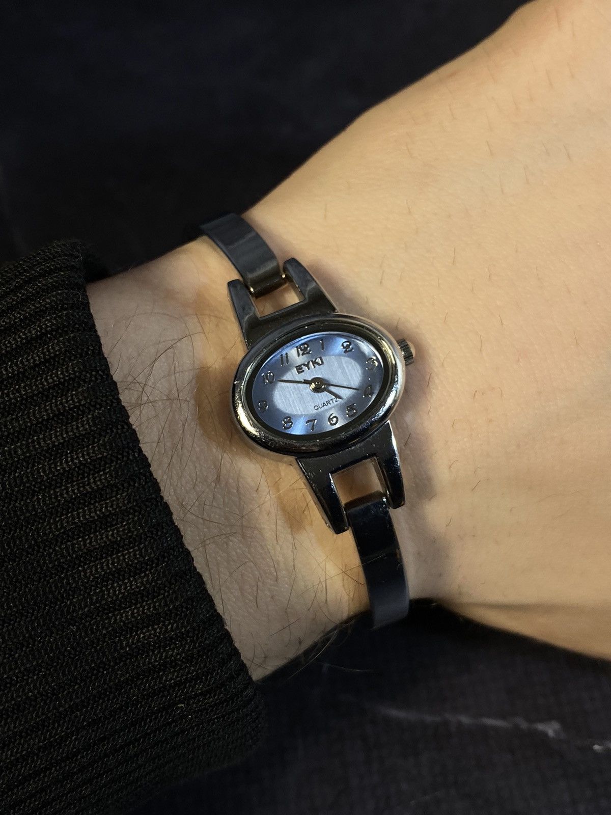 Japanese Brand × Jewelry Minimalist Oval Quartz Watch Japanese Brand Size ONE SIZE - 2 Thumbnail