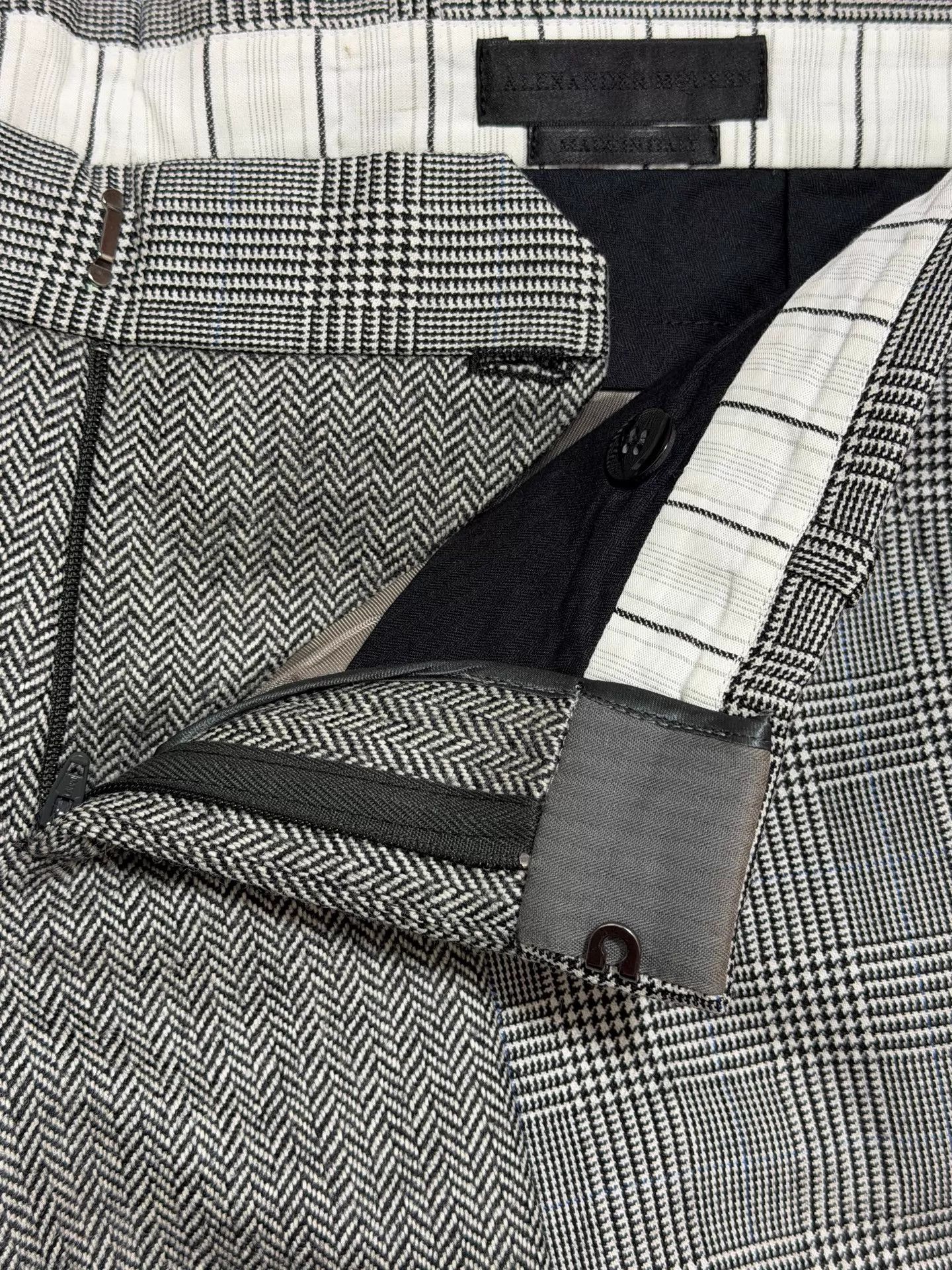 Alexander McQueen Alexander McQueen Slim Tailored Trousers 46 Size US 30 / EU 46 - 4 Thumbnail