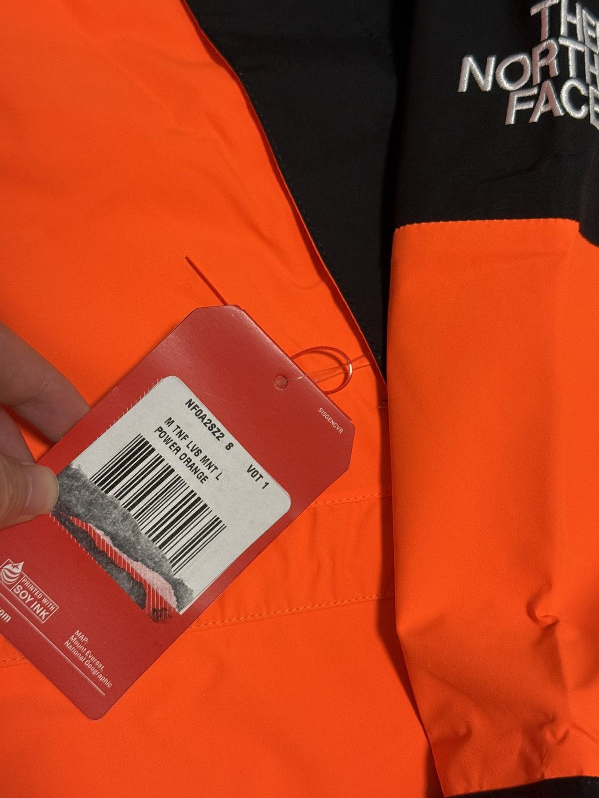 The North Face Supreme tnf the north face orange mountain light Jacket Size US S / EU 44-46 / 1 - 2 Thumbnail