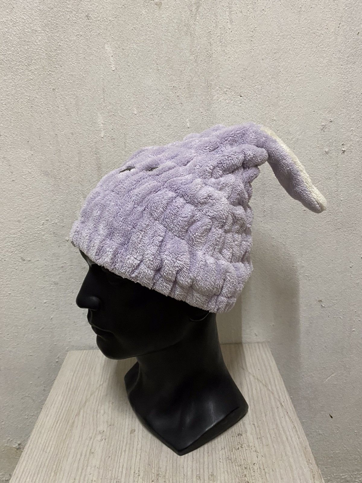 Cartoon Network × Japanese Brand Japanese Brand Rabbit Bunny Horn Beanie Hat Size ONE SIZE - 3 Thumbnail