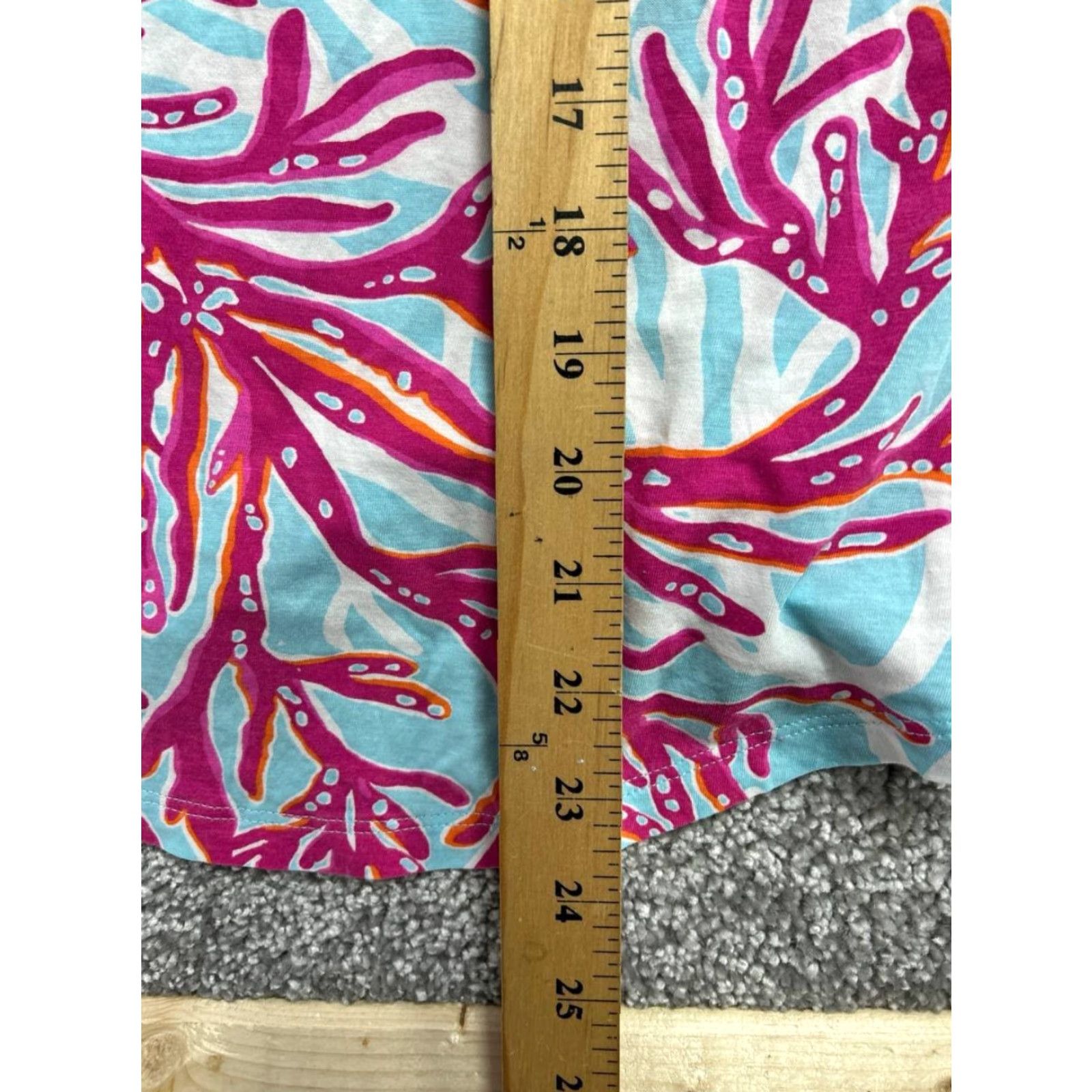 Lilly Pulitzer Lilly Pulitzer Blouse Womens Small Multicolor Pima Cotton Coral Reef V-Neck Short? Size S / US 4 / IT 40 - 6 Thumbnail
