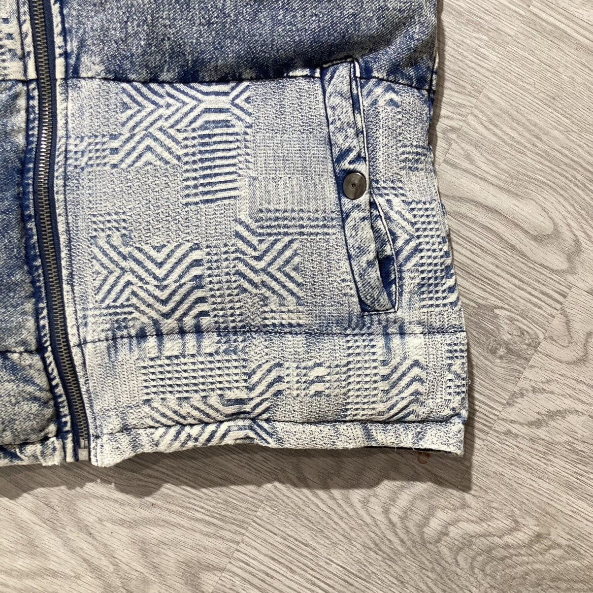 In The Attic 2000s In The Attic Distressed Puffer Down Vest Blue Jeans Size US M / EU 48-50 / 2 - 6 Thumbnail