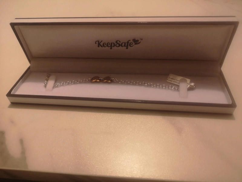 Designer KeepSafe two heart gold plated bracelet Size ONE SIZE - 6 Thumbnail