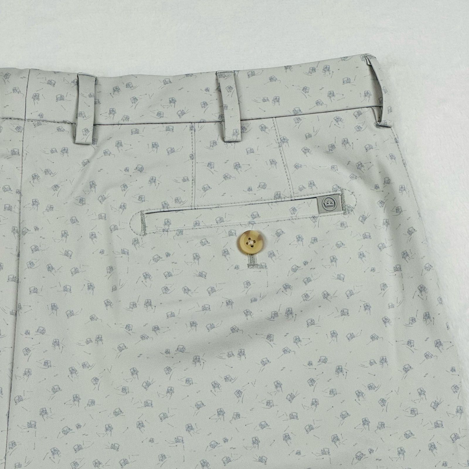 Peter Millar Peter Millar CS Men’s 36 Grey Quick Dry Hybrid Golf Shorts Size US 36 / EU 52 - 12 Thumbnail