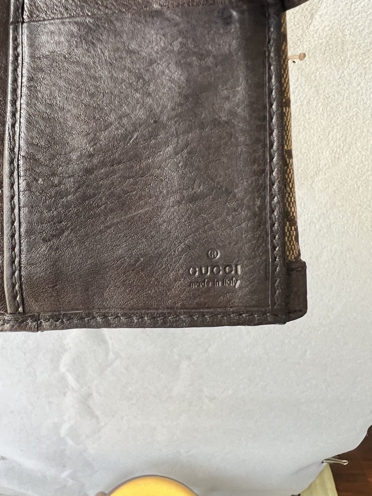 Gucci Authentic Gucci Wallet Heart Crest x Vintage Gucci Size ONE SIZE - 7 Thumbnail