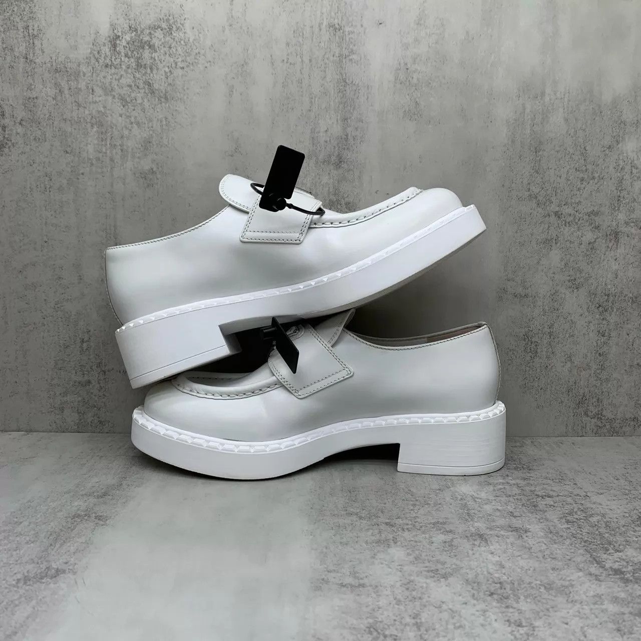 Prada Prada White Triangle Logo Loafers 36.5 95 New LX1044 Size US 6 / IT 36 - 3 Thumbnail