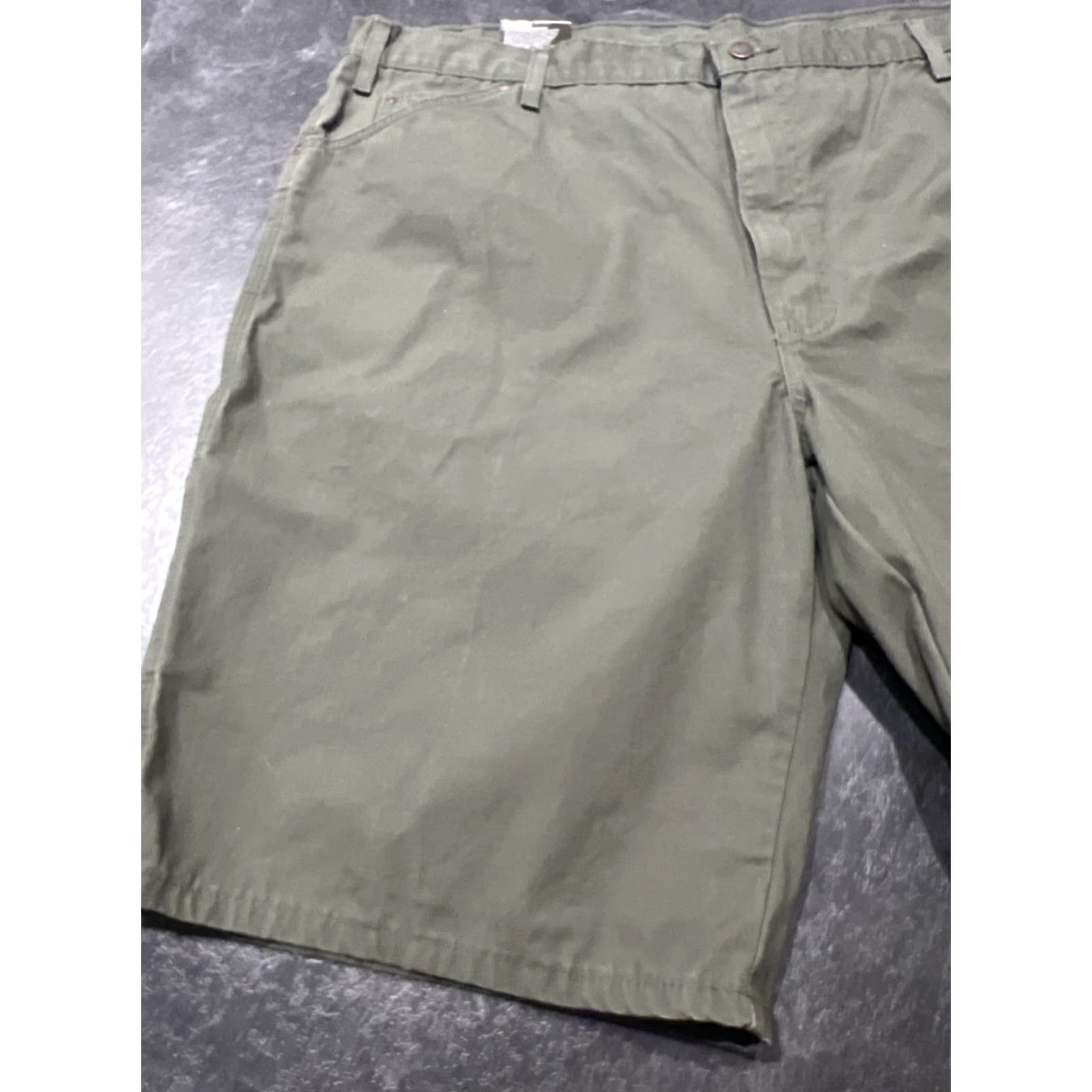 Dickies VINTAGE Dickies Mens Cargo Shorts 42 Green Carpenter Painter Utility Y2K Mens 42 Green Cargo Shorts Cotton Polyester Cotton Blend Ready to wear Size US 42 / EU 58 - 7 Thumbnail