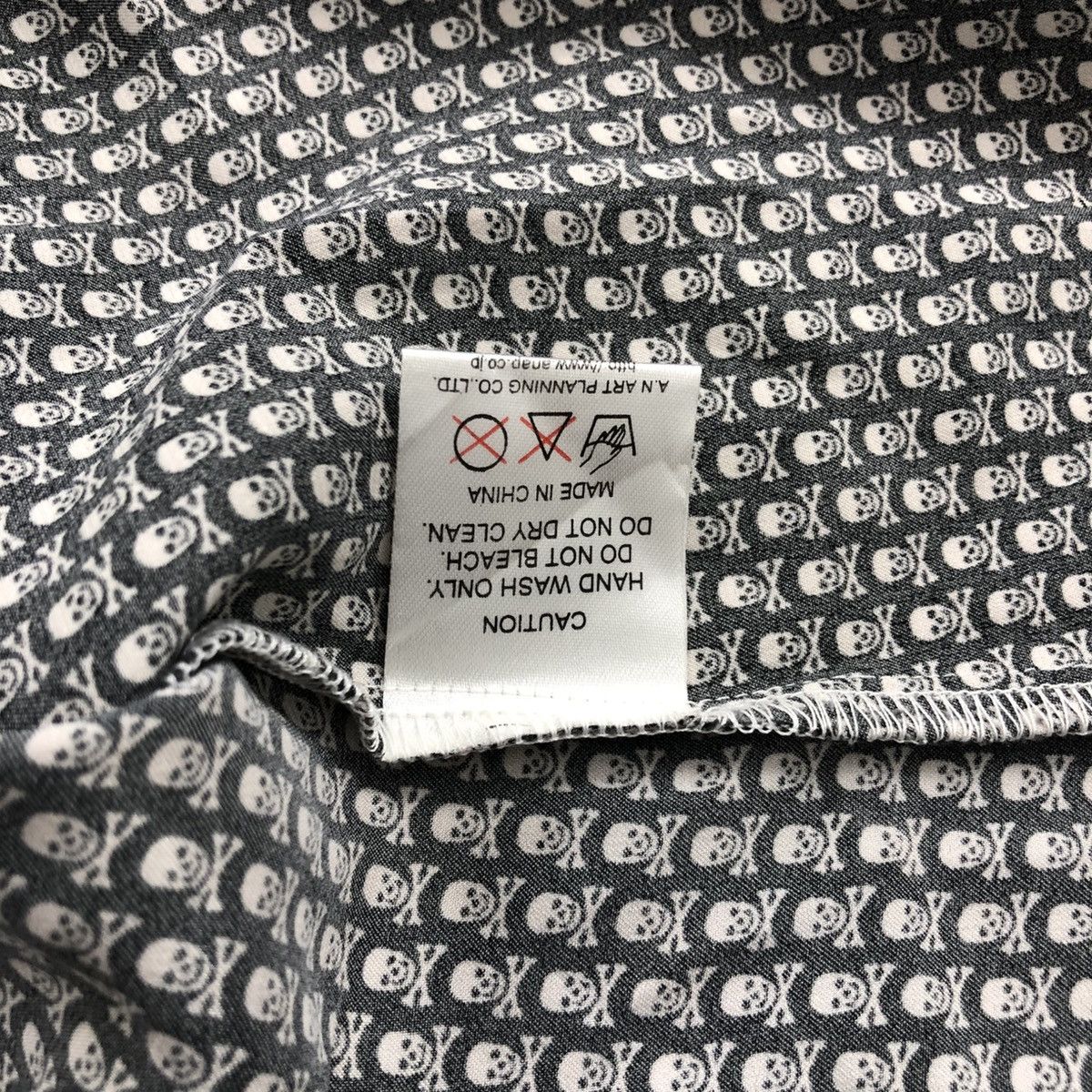 If Six Was Nine × Japanese Brand × Seditionaries 2000s Anap Skulls Full Print Lgb Gothic Goa Style Button Up Size US L / EU 52-54 / 3 - 9 Thumbnail