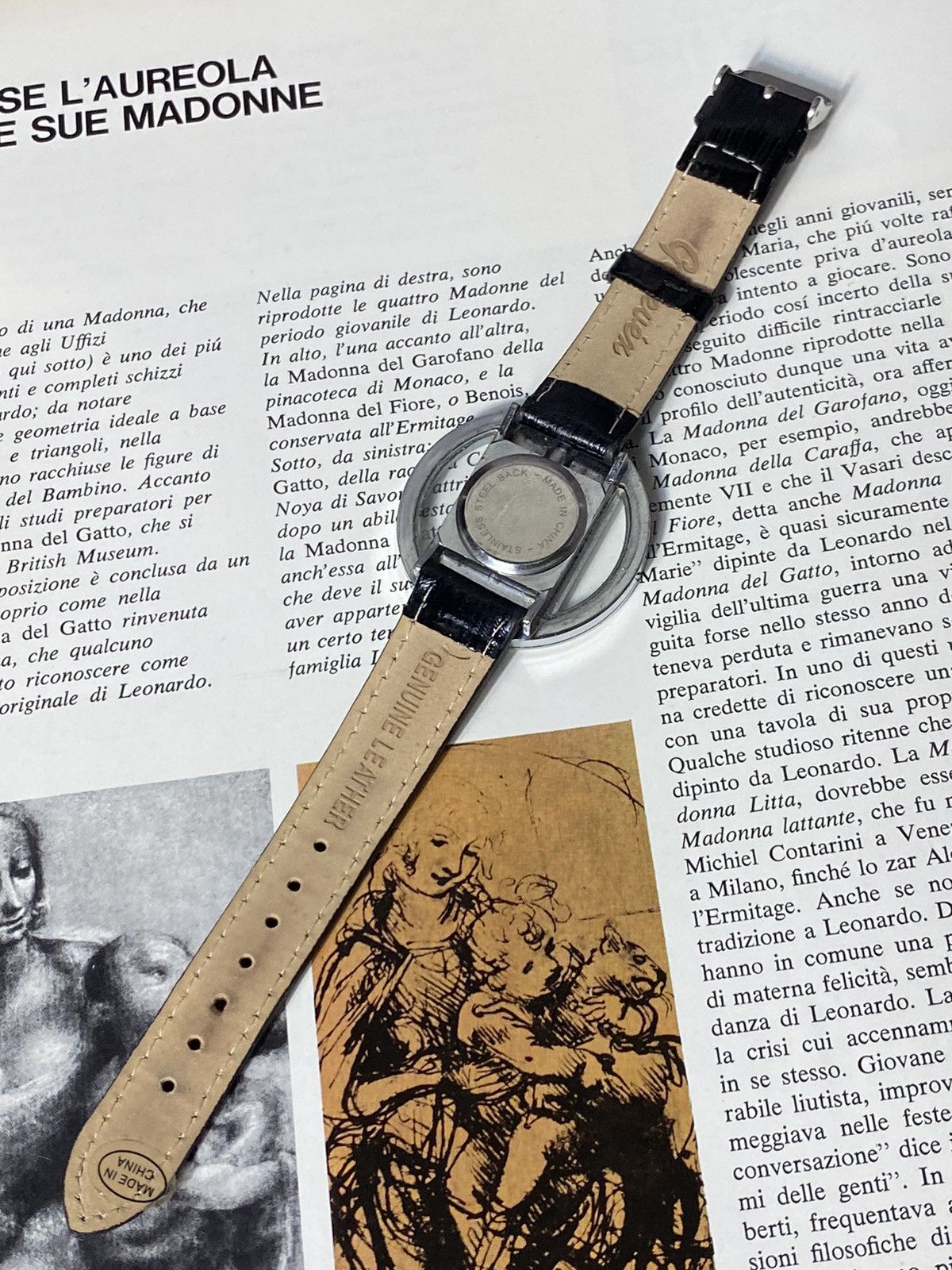 Jewelry Swiss Quartz Watch Minimalist Design Style Size ONE SIZE - 9 Thumbnail