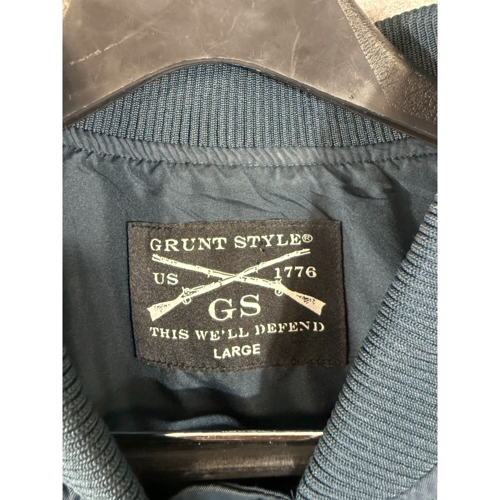 Vintage VINTAGE Grunt Style Bomber Jacket Women L Navy Full Zip Lined Patriotic Military Patches Size L / US 10 / IT 46 - 6 Thumbnail