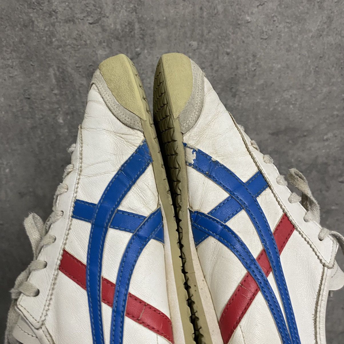 Asics Asics Onitsuka Tiger Mexico 66 Low Top Sneakers Vintage Size US 10 / EU 43 - 12 Thumbnail