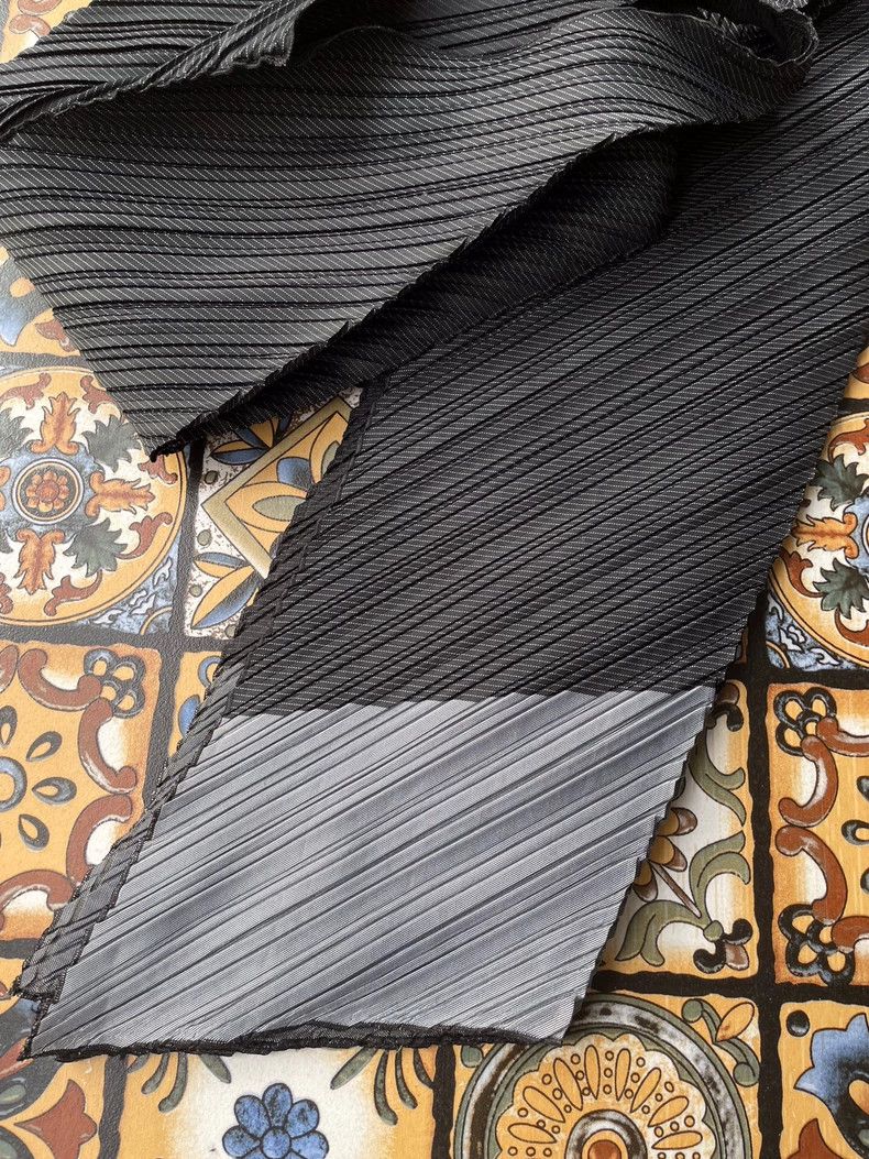 Issey Miyake Issey Miyake size:2 Black two-tone twill dress Size XS / US 0-2 / IT 36-38 - 7 Thumbnail