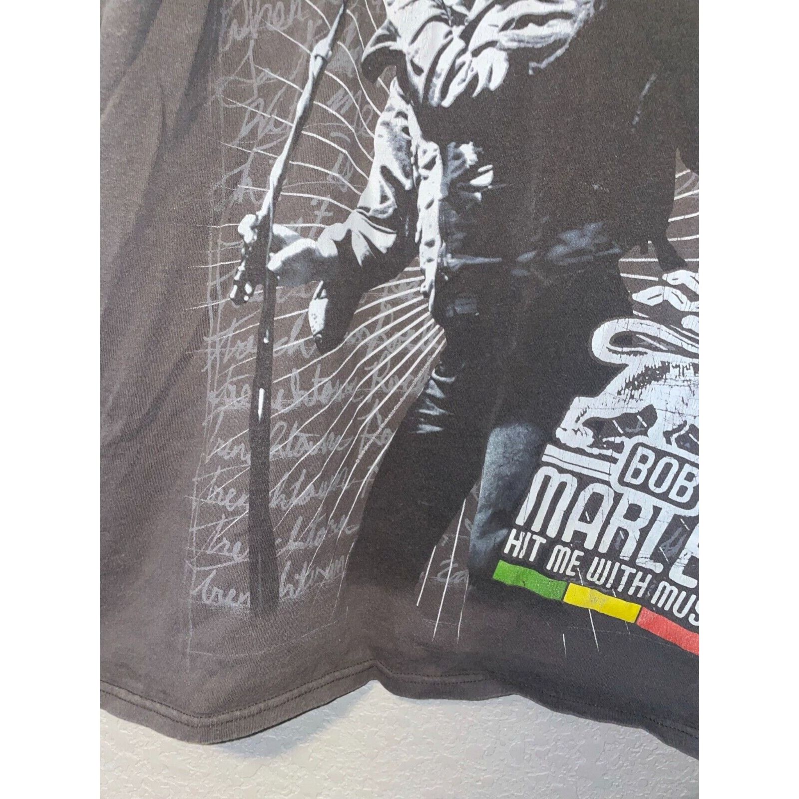 Zion Rootswear Y2K Bob Marley Hit me With Music Reggae Graphic Shirt Size US L / EU 52-54 / 3 - 6 Thumbnail