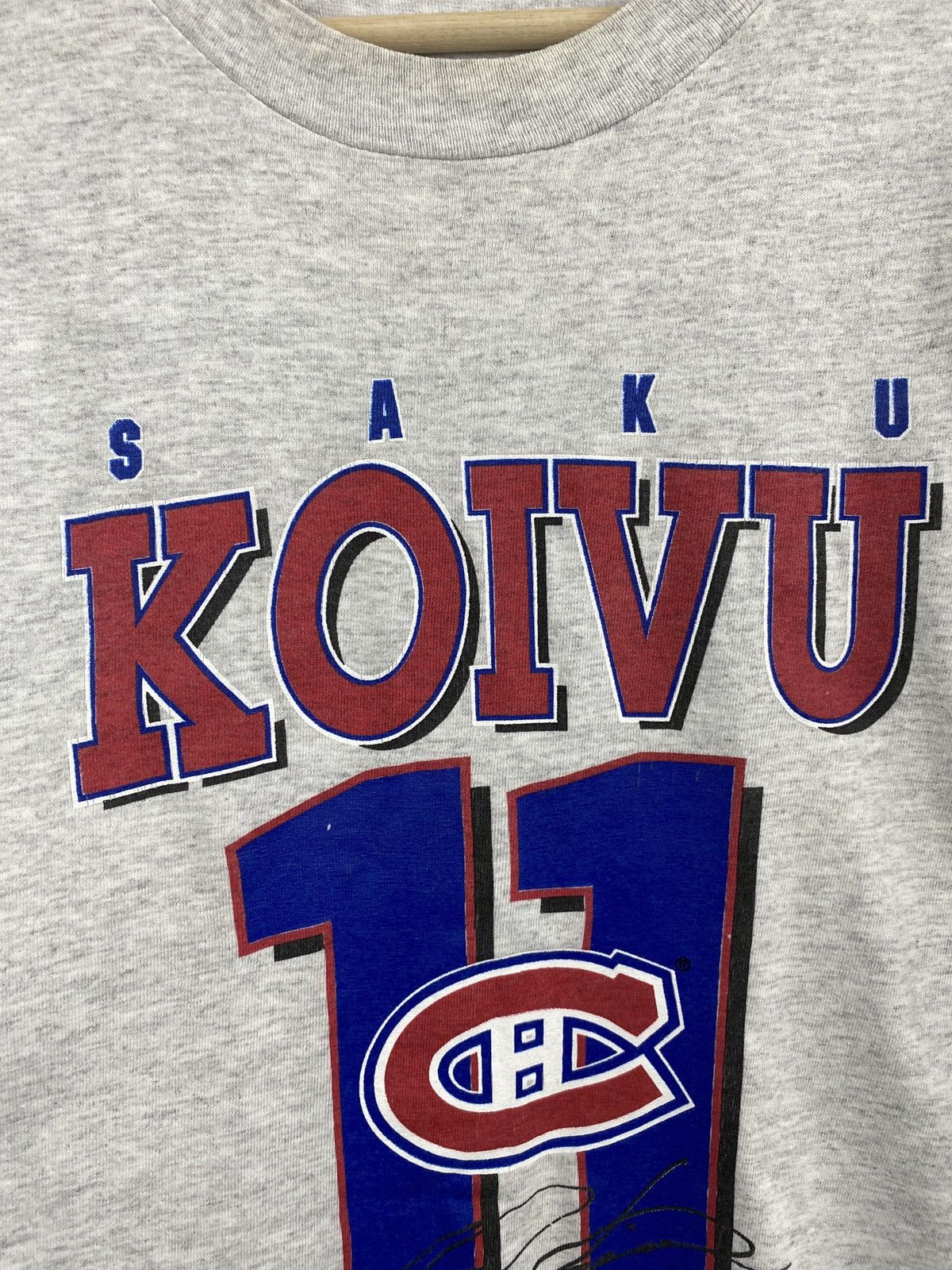 NHL 🇨🇦 Vintage 90s Saku Koivu Montreal Canadiens NHL T-Shirt Rare Size US XL / EU 56 / 4 - 6 Thumbnail